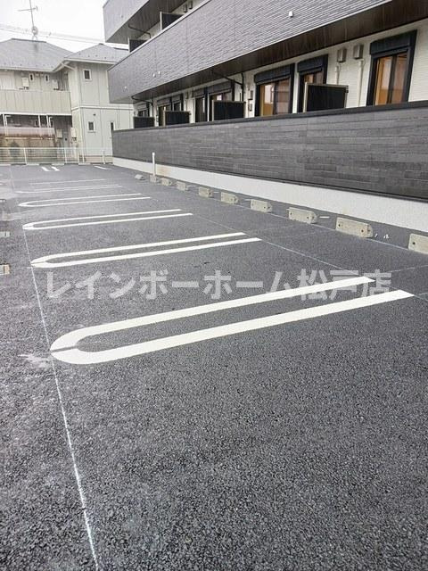 サードコートの駐車場|駐車場に車を止められます