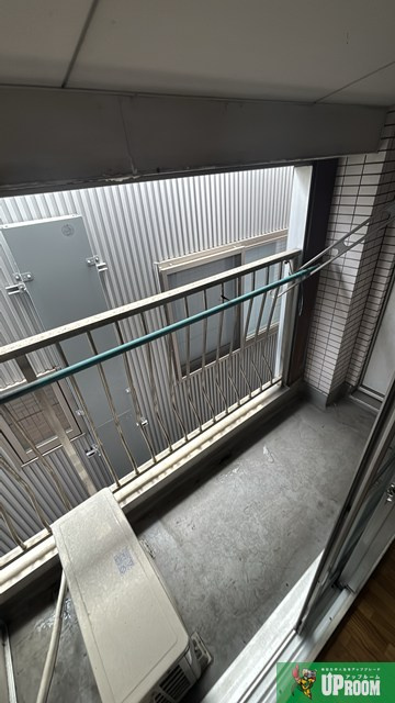小牧KANEKOビルのバルコニー