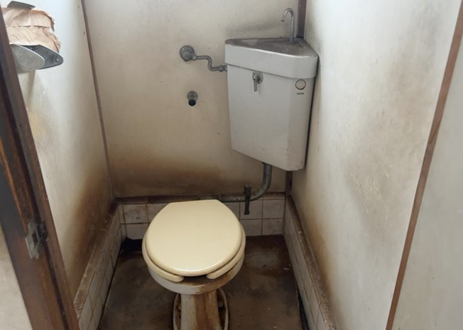 【トイレ】 | トイレは大きさや形、機能、抗菌性などが異なる多種多彩なタイプが各メーカーから出ています。それぞれに良さがあるため、事前にどういったタイプのトイレがいいのかをご家庭内で決めて、内見に行くといいでしょう。