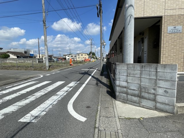 新築戸建・新築建売　伊勢崎市曲輪町　北小学校・第三中学校の前面道路含む現地写真