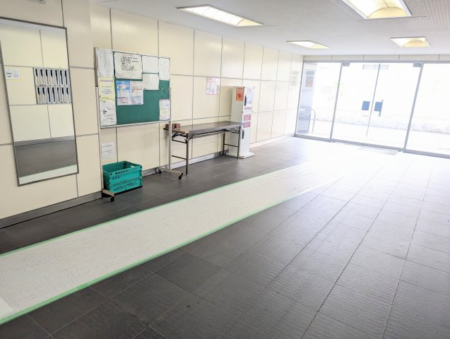向島ハイツのロビー