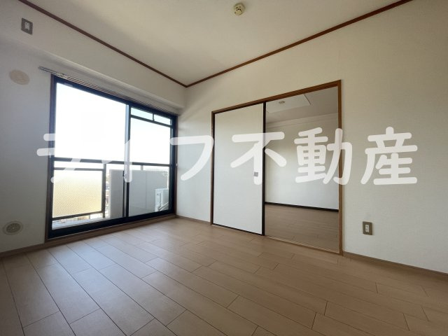 セピア辻井横小路の寝室|落ち着いた色調の寝室です
