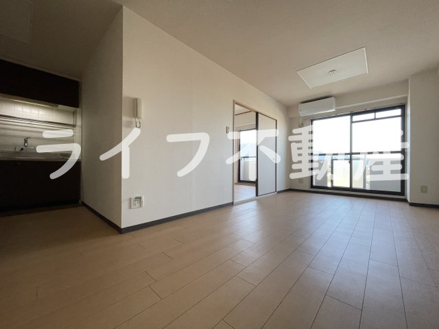 セピア辻井横小路の居間・リビング|おしゃれな居間です