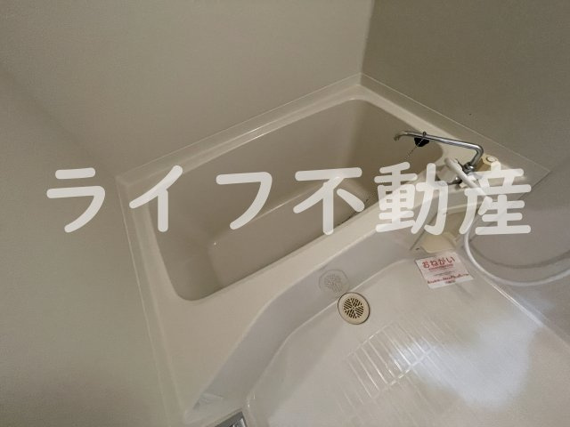 セピア辻井横小路の浴室|きれいなお風呂です