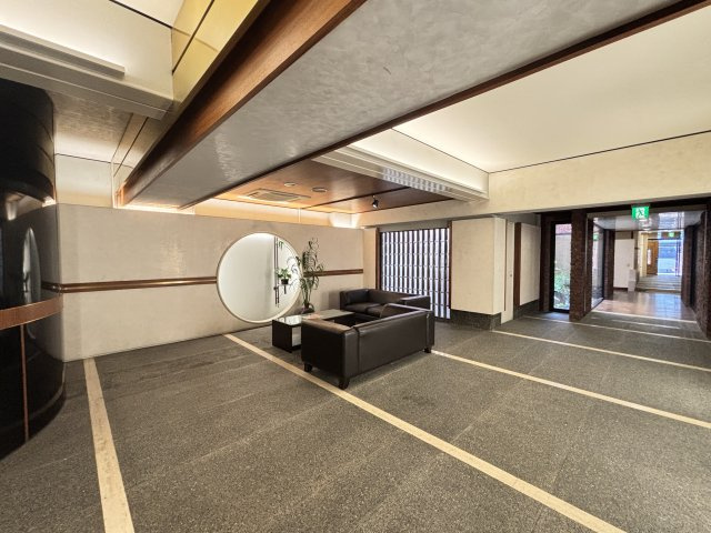 アビタシオン泉のロビー