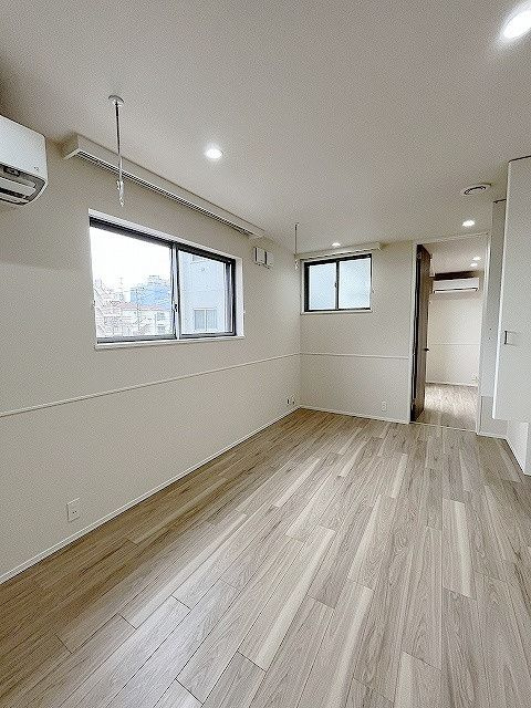 Ｓａｍｉｙ三軒茶屋の居間・リビング|LINEでのお問い合わせもお待ちしております♪