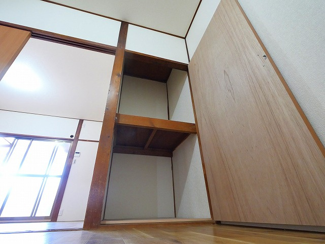 大西貸家の内装