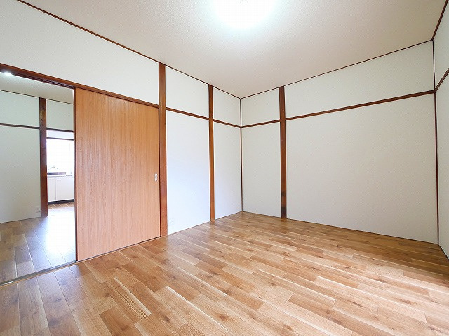 大西貸家の内装