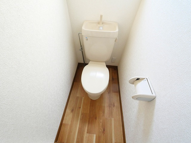 大西貸家のトイレ