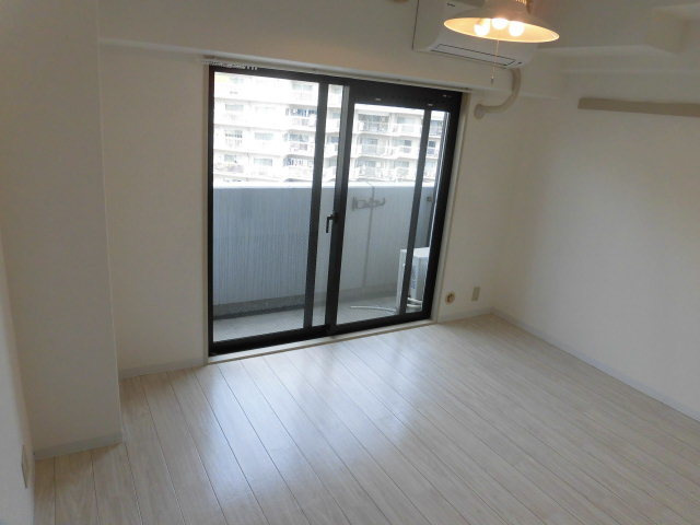 大阪市東淀川区東淡路１丁目のマンション
