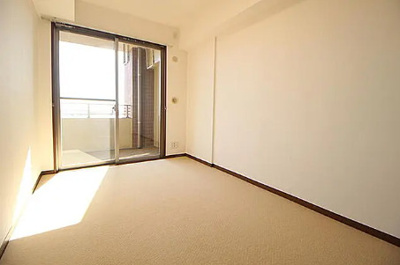 【洋室】 | レクセルマンション福生第2 | 全居室洋室でお子様部屋、主寝室としてもオススメです。