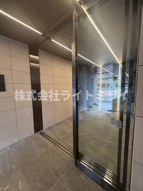ガリシアレジデンス文京六義園のエントランス| 