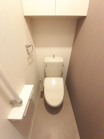 ボンヌール　Ⅰのトイレ|ゆったりとした空間のトイレです