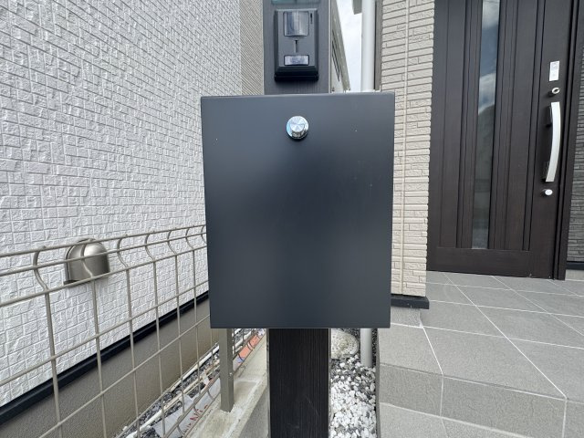 沖縄市東（全3棟）ラストC号棟の設備|C号棟　便利なポスト♪