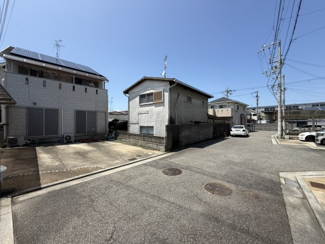 泉北郡忠岡町忠岡北2丁目　中古戸建の前面道路含む現地写真