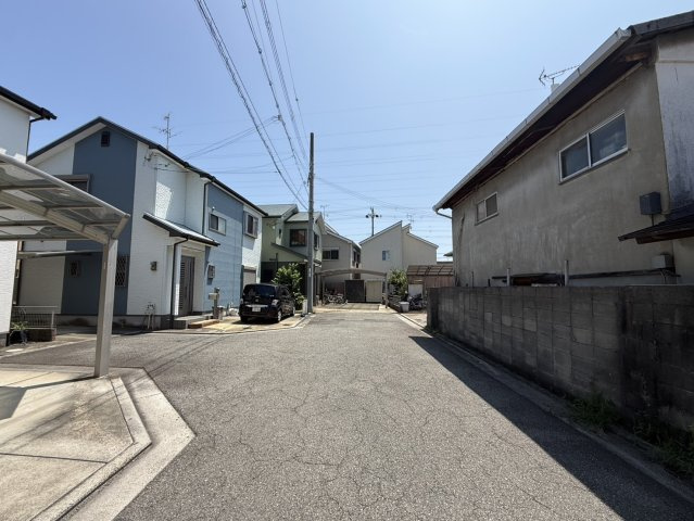 泉北郡忠岡町忠岡北2丁目　中古戸建の前面道路含む現地写真