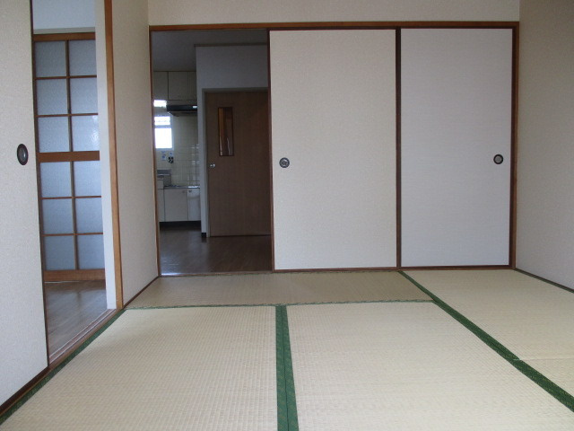 桑原ハイツ