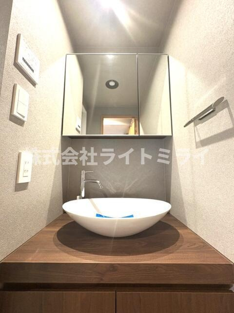 レジディア御茶ノ水の独立洗面台| 