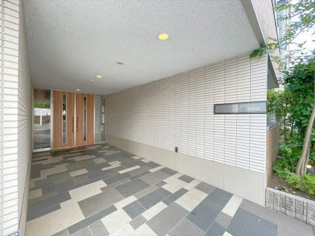 モーヴ粕壁東のエントランス