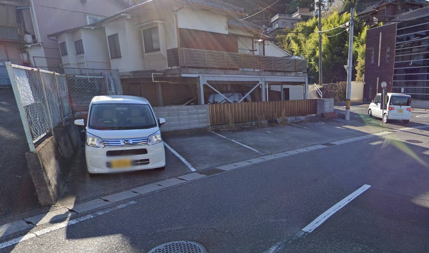 宮原川西ガレージ