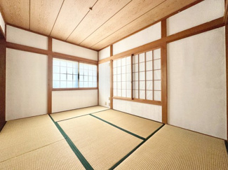 【和室】 | 宇治市木幡南山　中古戸建 | 【東側和室6.0帖】《ローンの事やお家探しのご相談は（株）ゆいホームにお任せ下さい。ちょっとした疑問にも解りやすくお応えします。》お気軽にどうぞ(^^)/