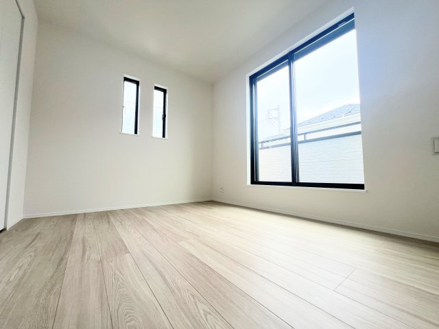 青梅市裏宿町　全5棟　新築戸建の洋室