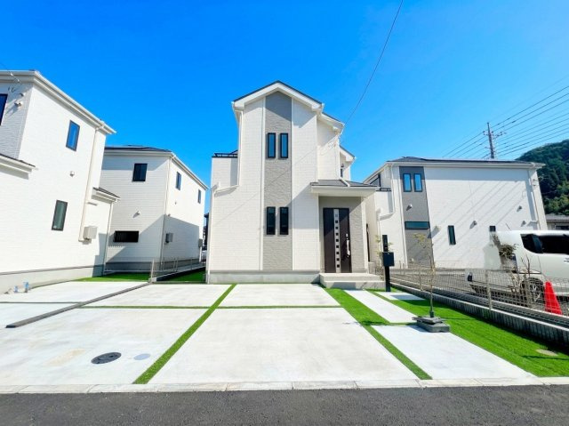 青梅市裏宿町　全5棟　新築戸建の外観パース