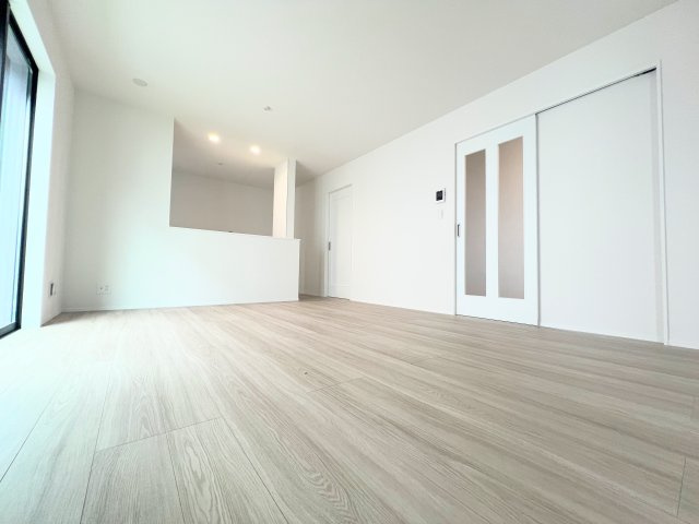 青梅市裏宿町　全5棟　新築戸建の居間・リビング