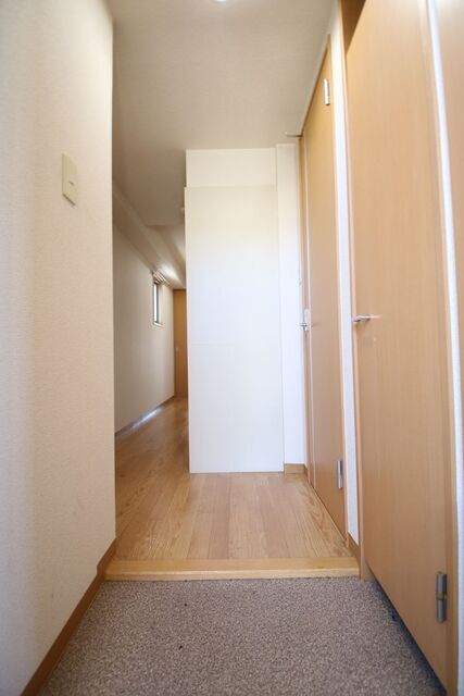 名古屋市中川区福住町の賃貸マンションの玄関