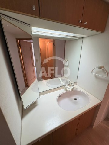 グランドメゾン松屋町の独立洗面台|グランドメゾン松屋町　洗面台