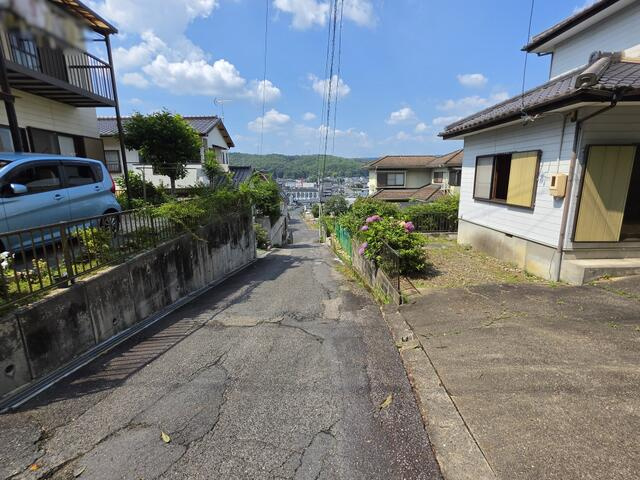 瑞浪市小田町の前面道路含む現地写真