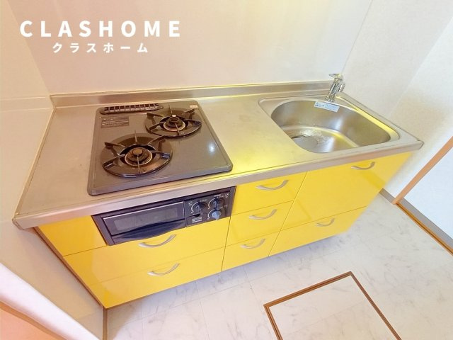 ステラカーサのキッチン|同物件の別部屋になります。