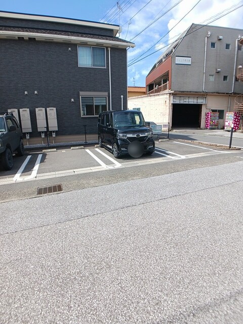コンフォールＨの駐車場|駐車場