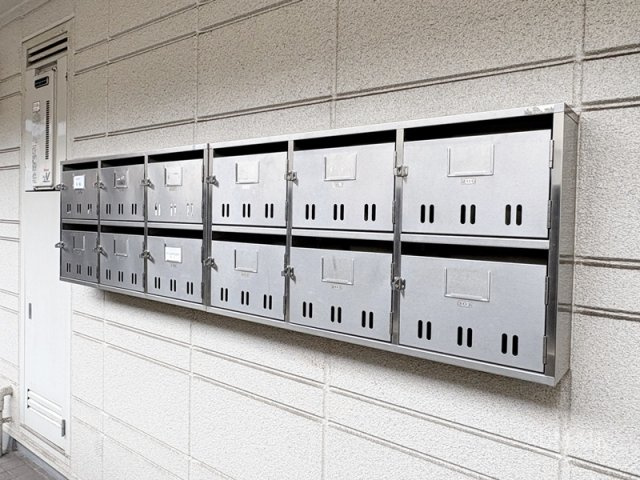 メゾンクレールのその他共用部分|集合ポスト☆