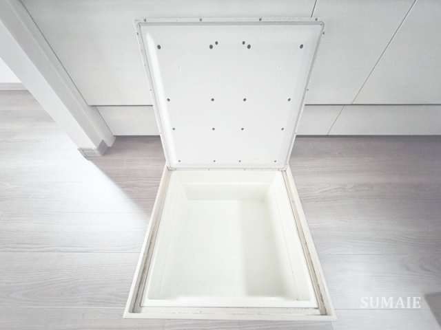 志茂4丁目戸建の収納|床下収納です