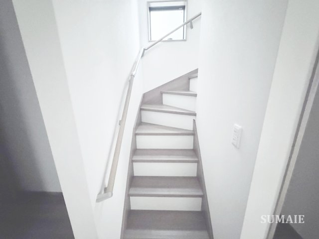 志茂4丁目戸建の設備|階段です