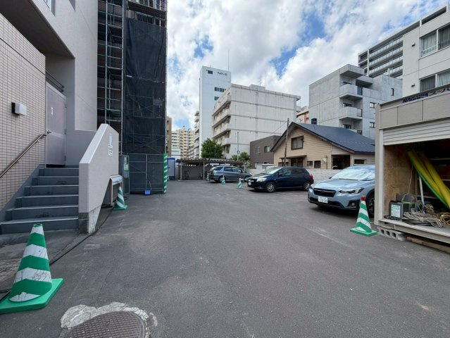 住友北23条シティハウスの駐車場