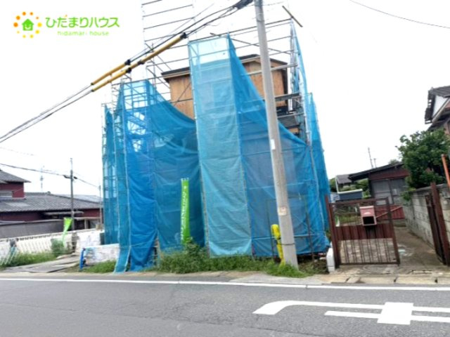 野田市清水670　新築戸建　B号棟の前面道路含む現地写真|接道：南側4.0ｍ公道・東側7.3ｍ公道