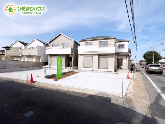 野田市清水670　新築戸建　B号棟の駐車場|2台分可能な駐車スペース(^^)/車種により異なる場合がございます。