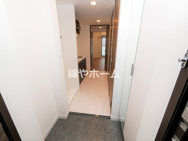 プレサンス上町台夕陽丘の玄関|明るい玄関です