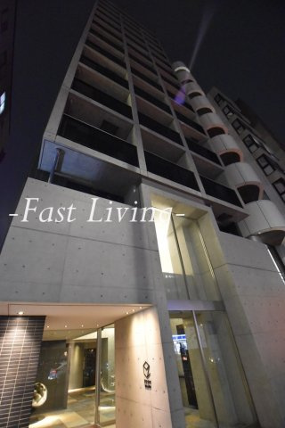 ZOOM四谷左門町のエントランス