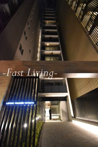 ルフォンプログレ四谷のエントランス