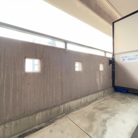 ラッフル千代田のバルコニー