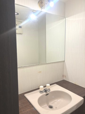 【洗面所】 | 生田新道沿いワインバー跡 | 全面台（残置物）