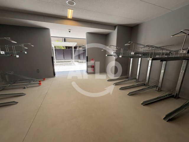 S-RESIDENCE谷町六丁目alo　中央小学校区の設備|S-RESIDENCE谷町六丁目alo　外観　駐輪場