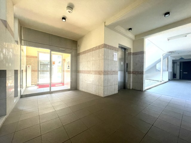 レークヒルズ野多目二番館のエントランス|共用部は、管理が行き届いており清潔感があります