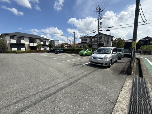 セジュール・Ｋ　C棟の駐車場