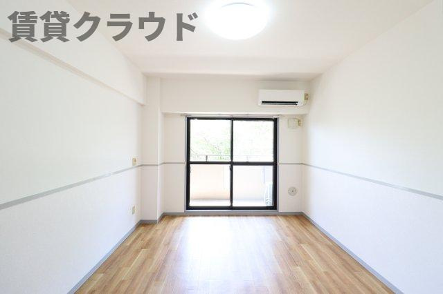 プリムヴェールの居間・リビング|ゆったりとした居間です