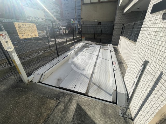 西天満レジデンスの駐車場|西天満レジデンス　敷地内機械式駐車場