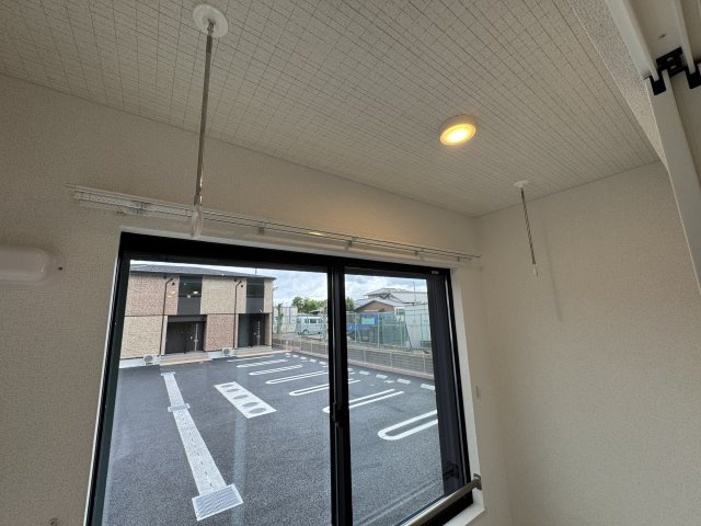 グラン　フェリシアⅢのその他|室内物干し（同型タイプ）
